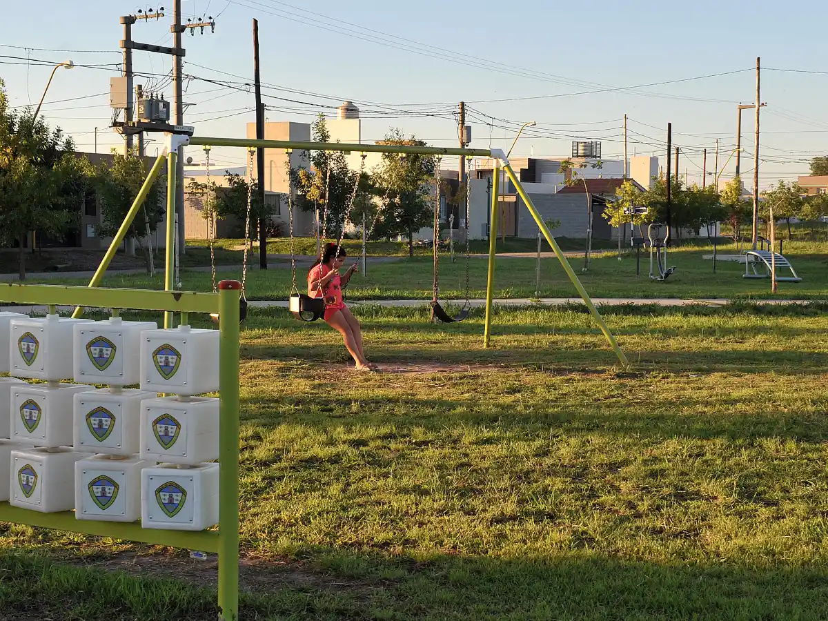 Vecinos de Magdalena piden  iluminación para plaza del barrio   
