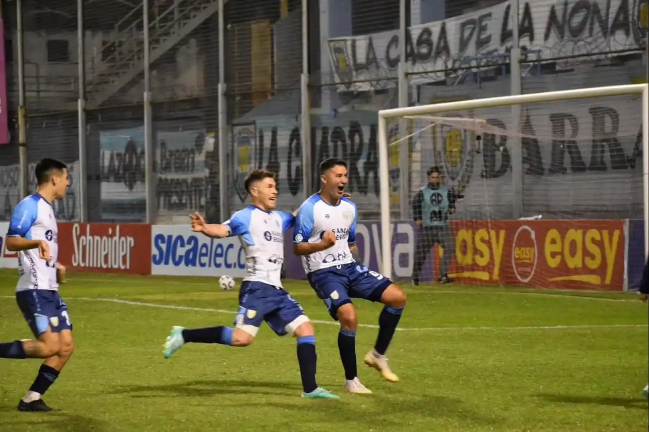 Atlético de Rafaela avanza en el Reducido