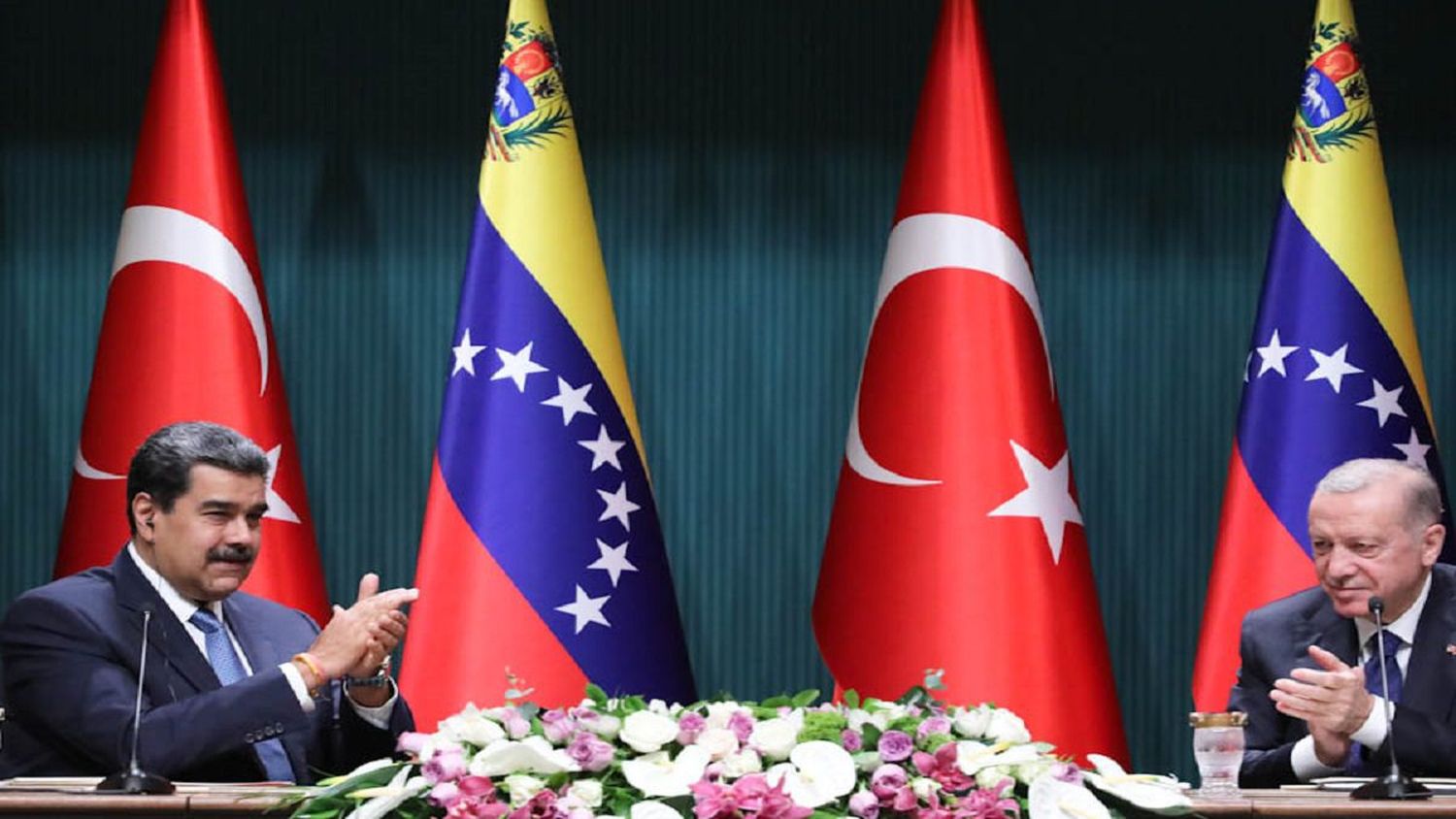 MADURO LE DICE a los turcos que «hay garantías para invertir en Venezuela»