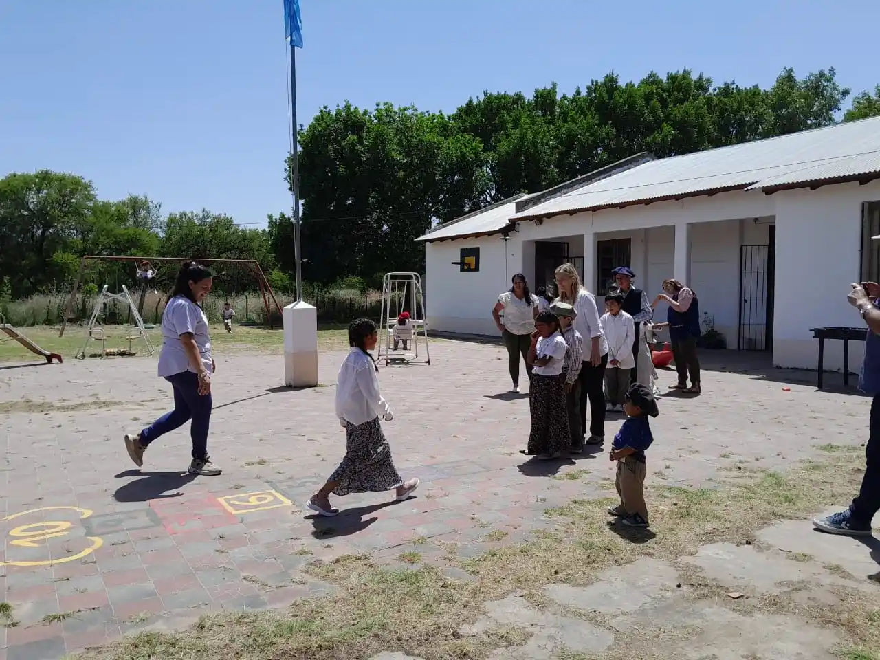 Escuelas rurales celebraron el Día de la Tradición con una muestra conjunta en la Escuela 36 Juan Francisco Seguí