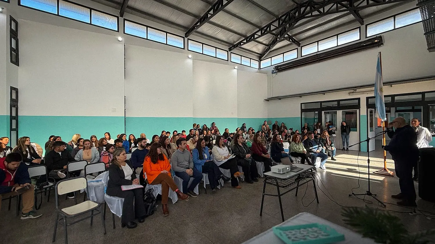 La Escuela Primaria N°49 pasó a llamarse “Puerto Quequén”