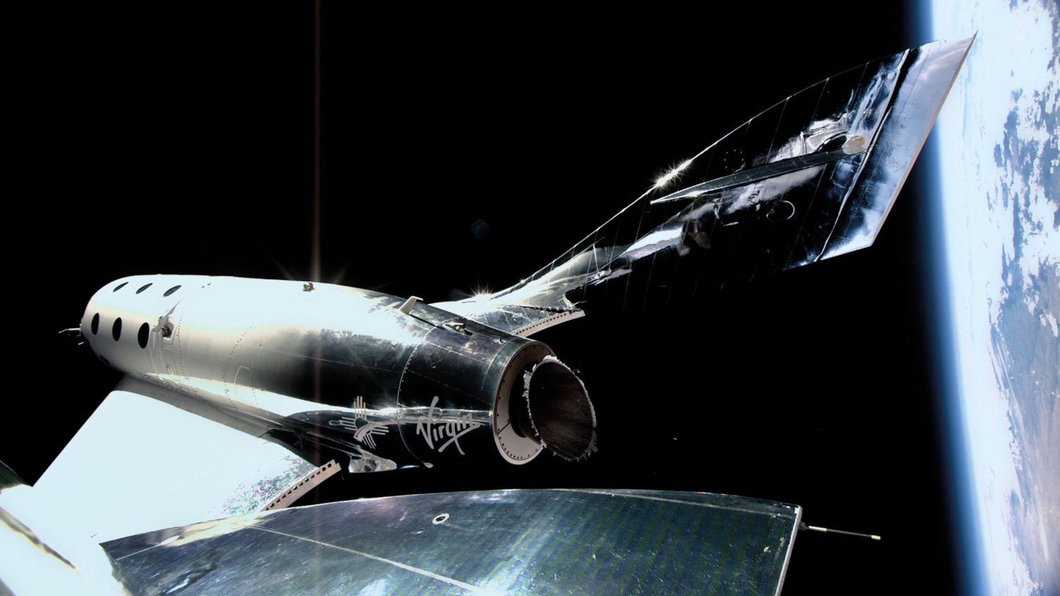 Virgin Galactic receives FAA approval and becomes the first space line