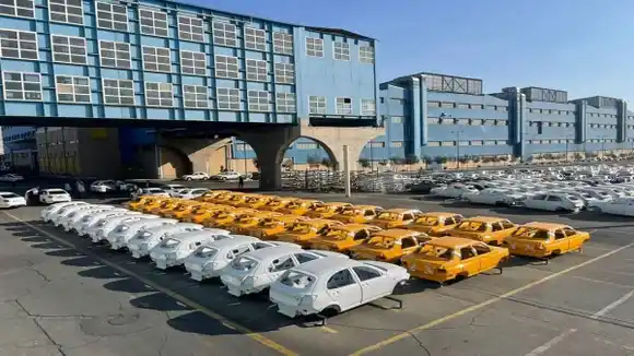 SE BURLAN DE LAS SANCIONES: llegan 1.000 vehículos iraníes y prometen reactivar Venirauto