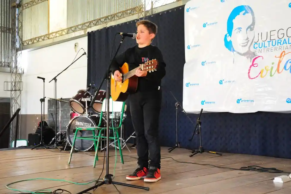 Más de mil inscriptos se preparan para las instancias regionales de los Juegos Culturales Entrerrianos Evita