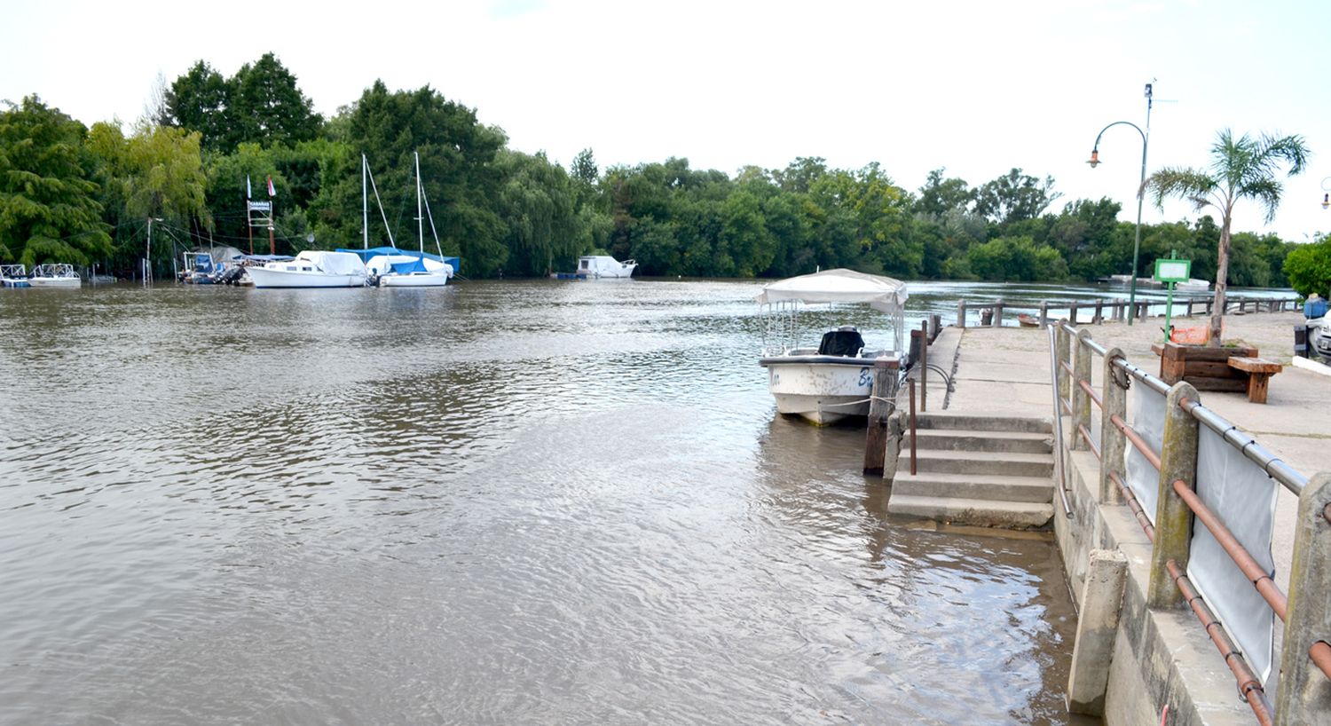 El clima, las inundaciones y la economía nacional afectaron el primer mes de la temporada de verano