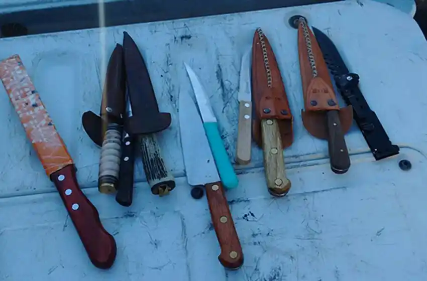 La Policía incautó armas y bebidas alcohólicas a hinchas de River