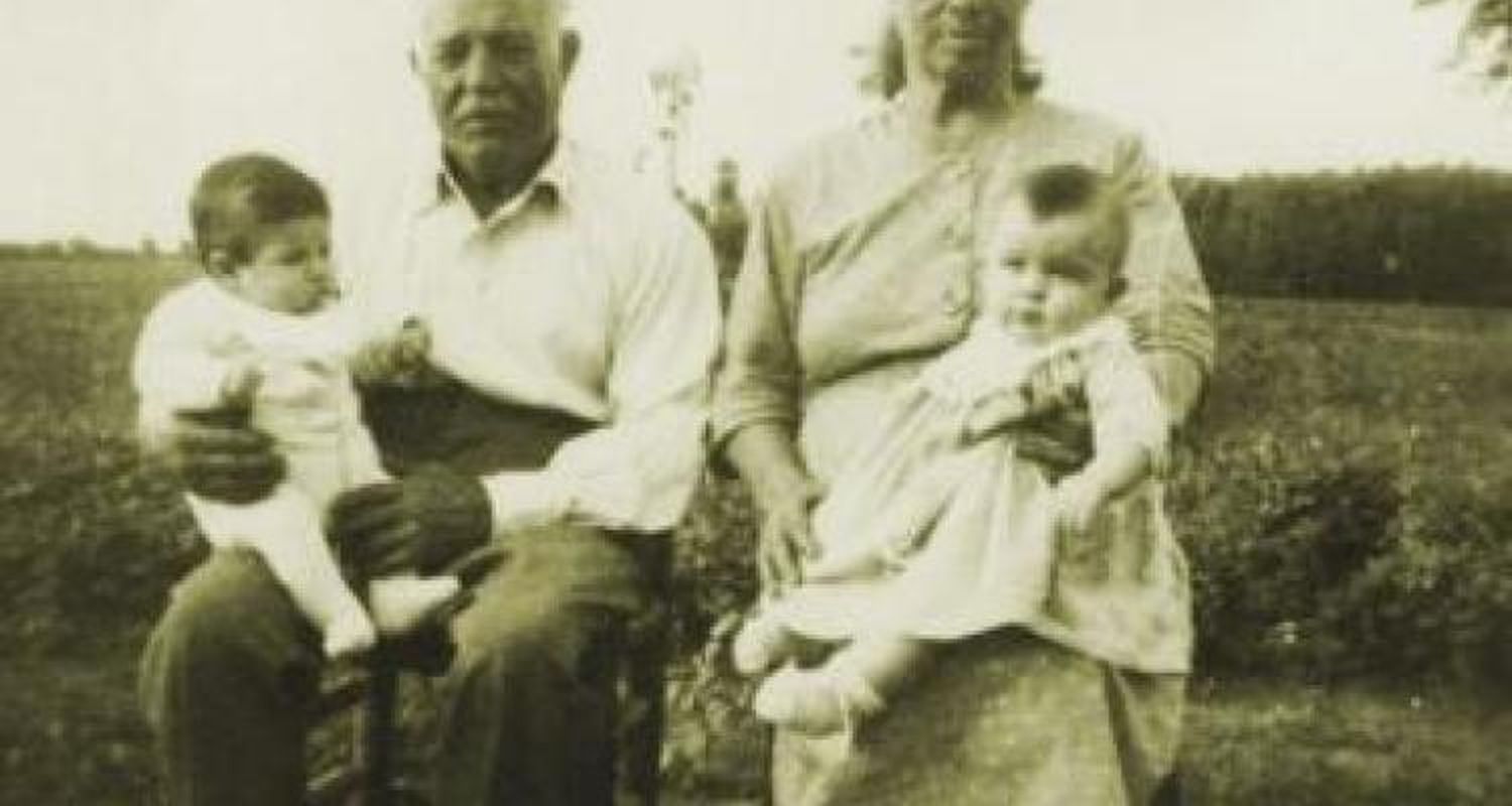 La familia Méndez y la Iglesia San Patricio