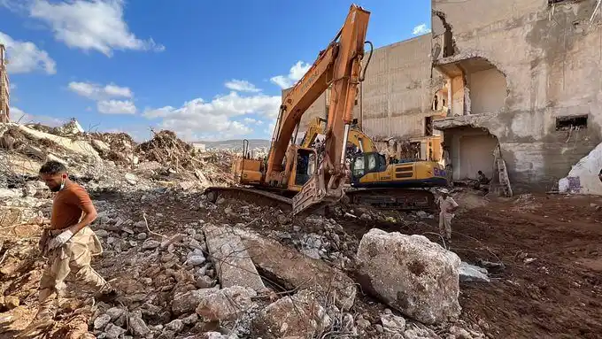 AUMENTA A 11.300 el número de muertos en Libia: siguen desaparecidas más de 10.000 personas