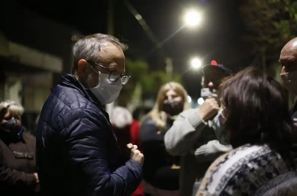 Tres de Febrero: Caseros ya tiene 100% iluminación LED