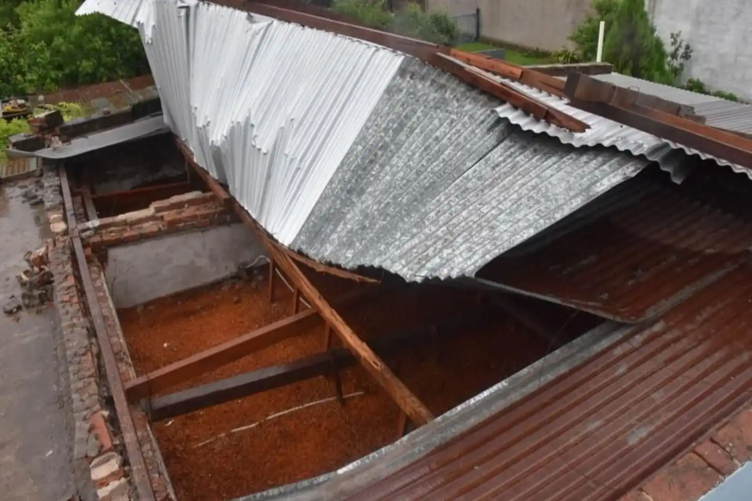 La provincia trabaja con 30 localidades para paliar los efectos de las tormentas