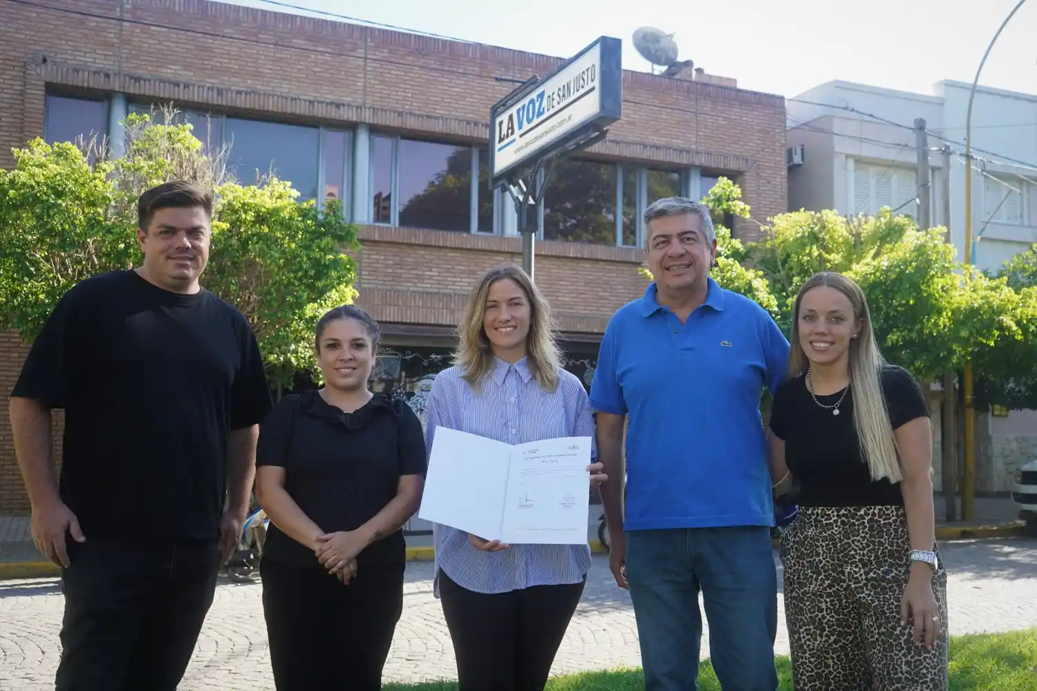 Cristian Canalis, Jessica Baudracco junto a Gonzalo, Milena y Constanza Martínez.