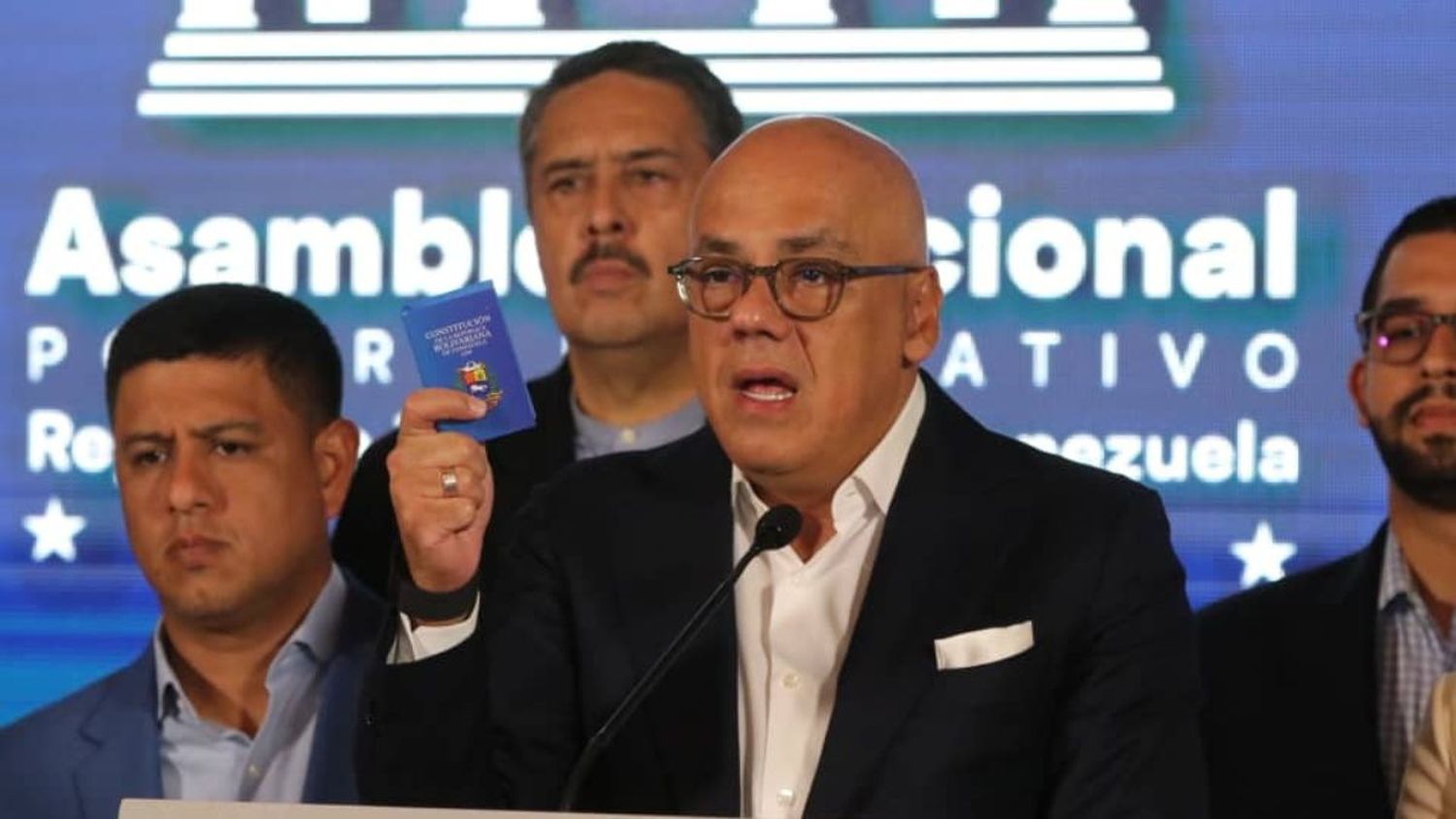 Ley de armonización de potestades tributarias busca “poner orden” y ACABAR CON LA DISCRECIONALIDAD de los alcaldes (+Detalles)