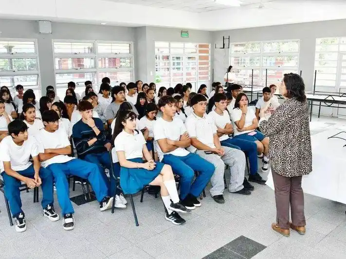 50 años del golpe militar: se desarrolló un 
taller en la EPES N.o 91 del barrio San Antonio