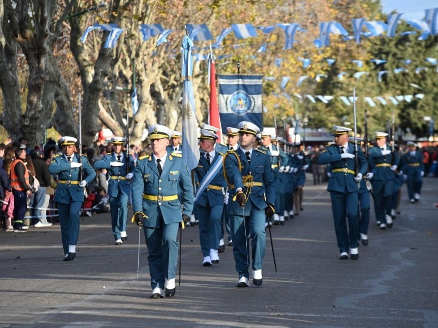 El desfile del 9 de Julio contará con la participación de paracaidistas de élite