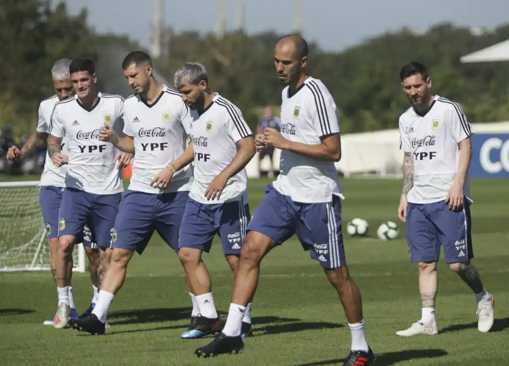 Scaloni no perfila variantes para mañana