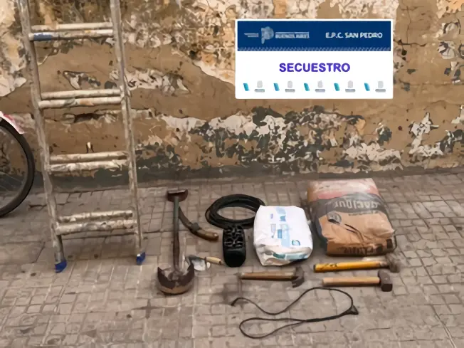 Los elementos robados fueron secuestrados por los efectivos policiales.