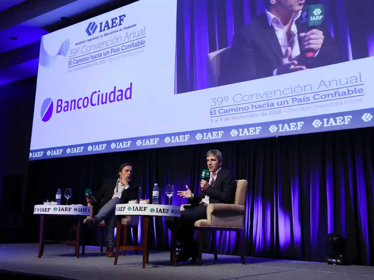 "Salir de la recesión será lento y doloroso", admitió Caputo