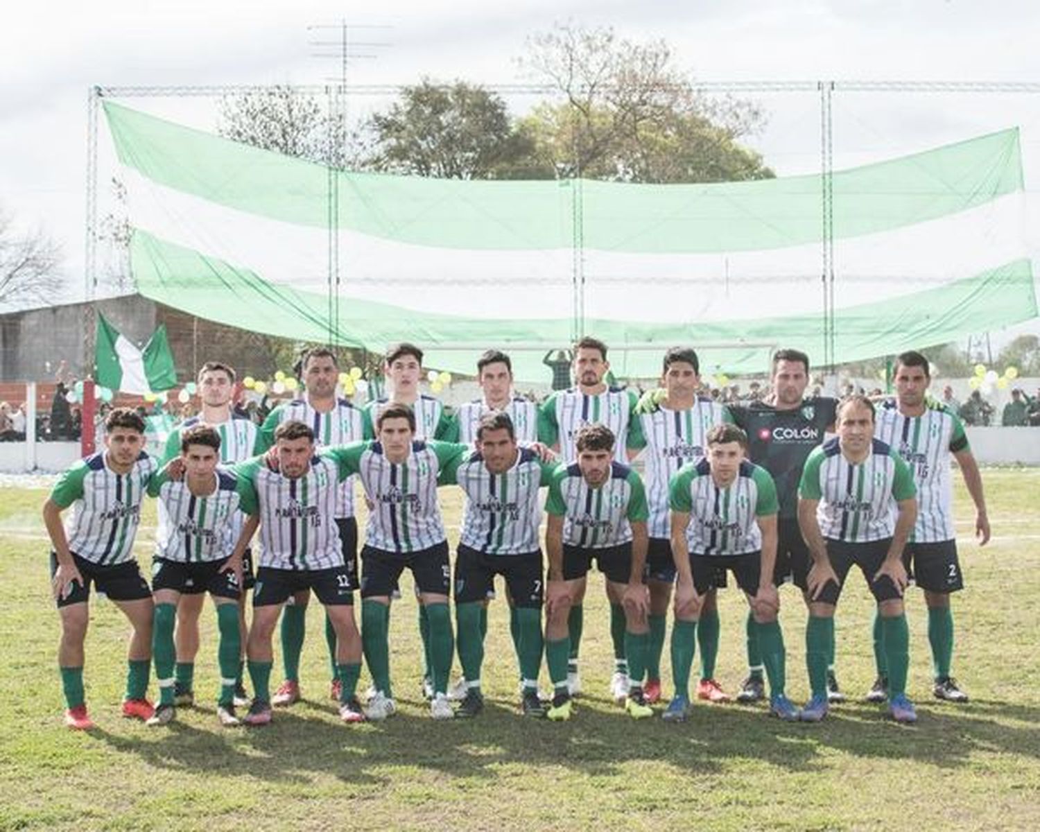 El plantel superior de Centro Bancario Gualeguay viaja el domingo a Carbó para enfrentar a Juventud por el Clasificatorio al torneo unificado de la Copa Entre Ríos-Supercopa de la Federación Entrerriana de Fútbol.