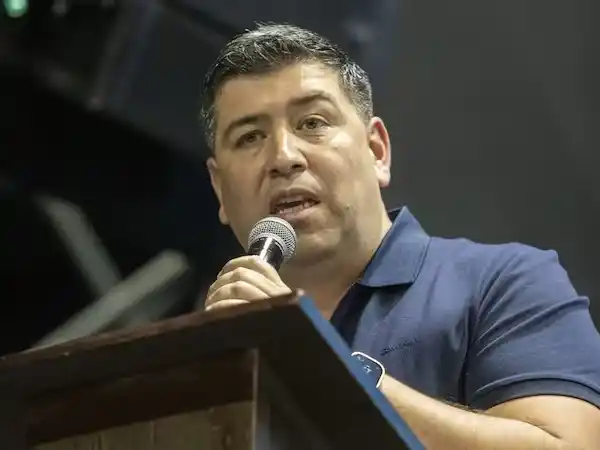 Importaciones. Para Jerónimo la apertura indiscriminada de ésta ha causado una gran crisis en el país.