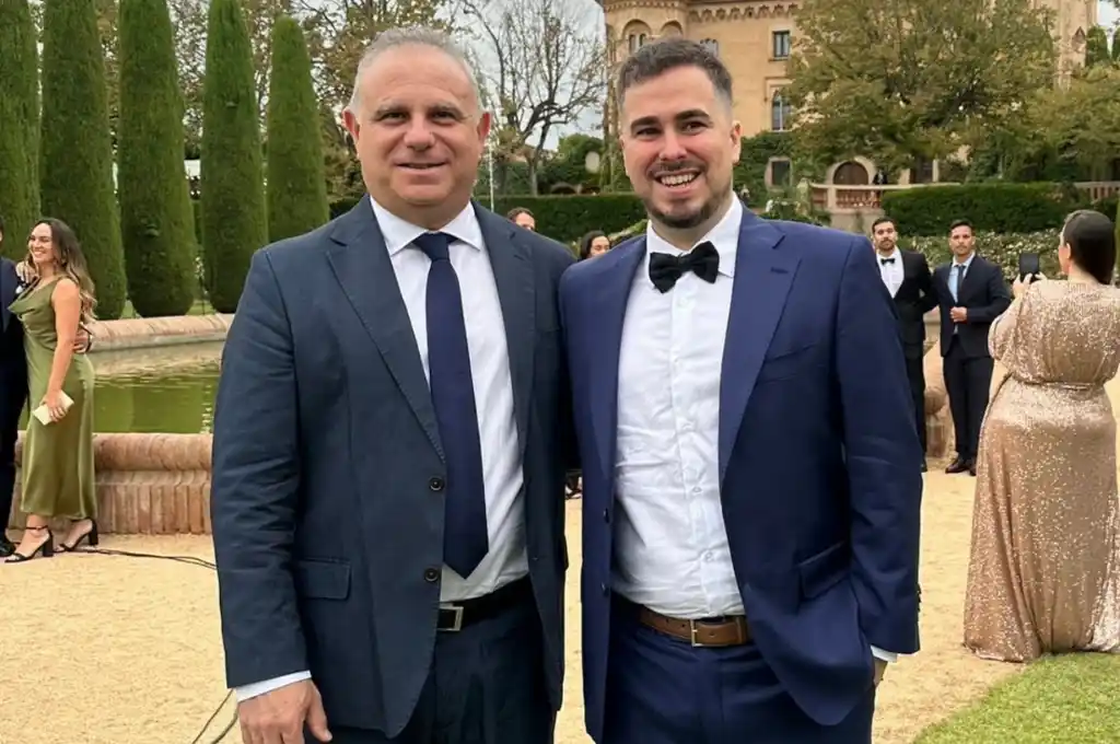 Darío y Nicolás, pioneros en tener a sus cinco perros como testigos de casamiento