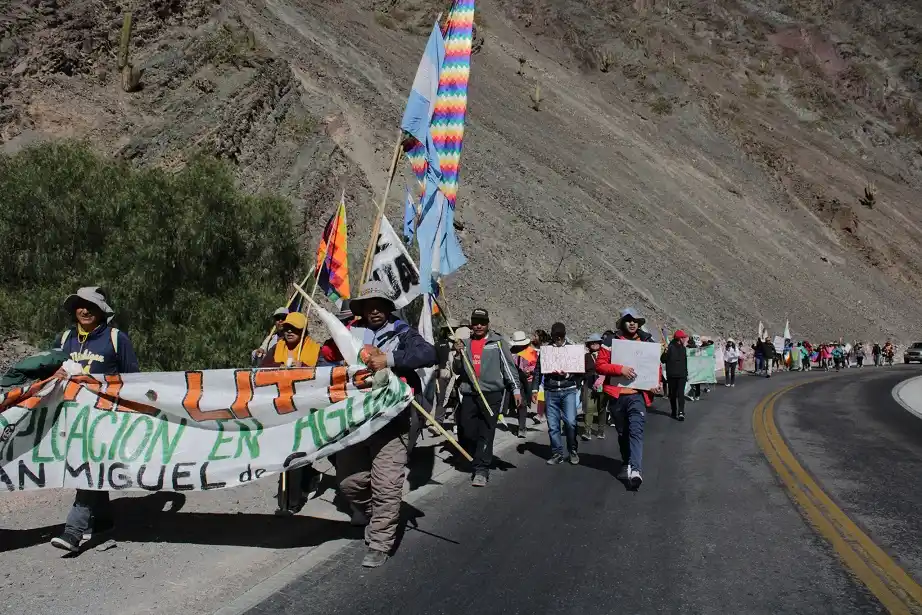 Reforma constitucional en Jujuy: hay seis cortes de ruta y varios heridos