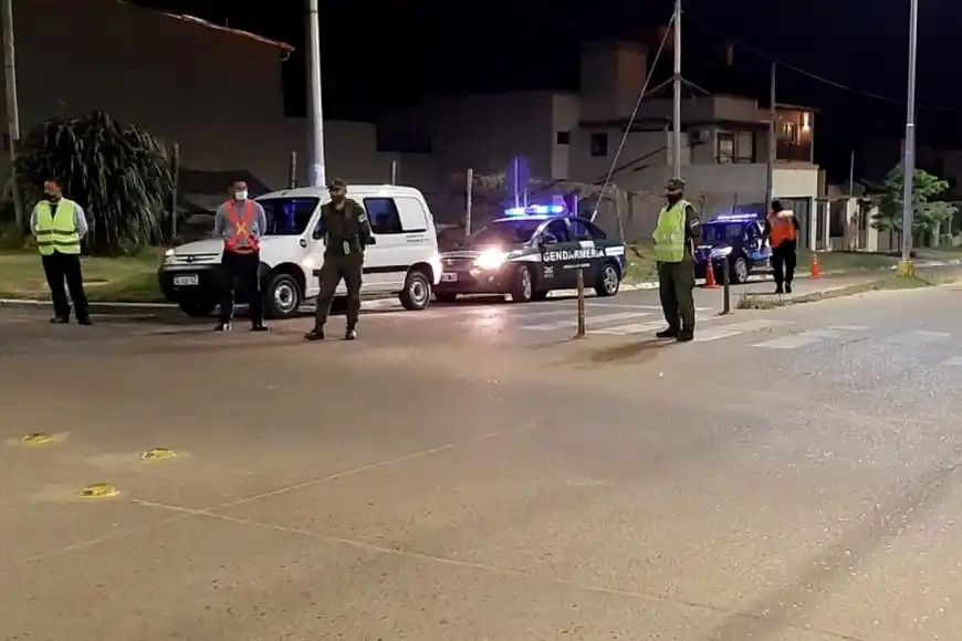 Actas por circular de noche y fiestas clandestinas: los operativos del fin de semana