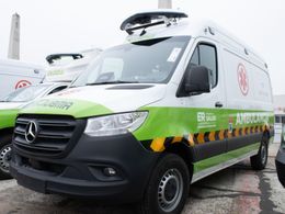 El Hospital Centenario recibió una de las 20 ambulancias: es de alta complejidad y la utilizarán para traslados