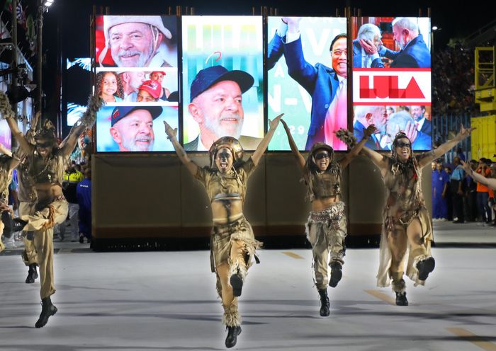 Lula homenajeado en el Carnaval de Brasil