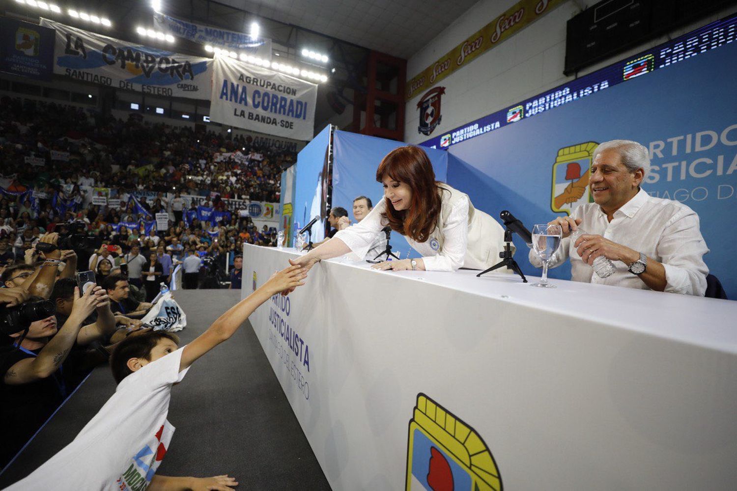 Cristina Kirchner: "Decía mi abuela que es de bien nacido ser agradecidos, aunque muchos por ahí se olvidan"