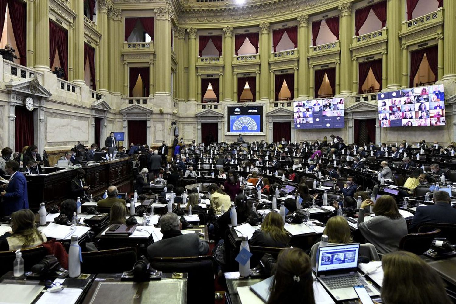 El Congreso no debe entregar un cheque en blanco