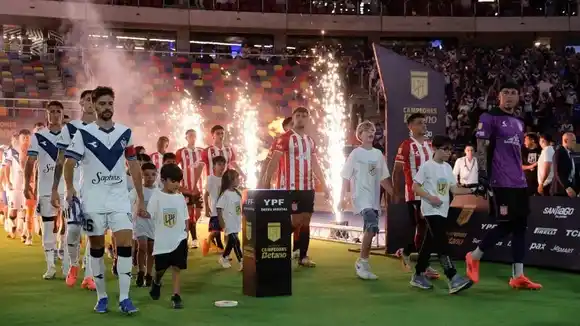 Estudiantes y Vélez jugarán la Supercopa Internacional el 9 de julio en Avellaneda
