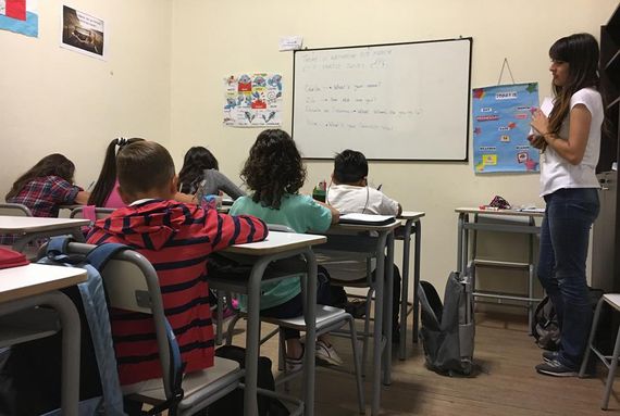 El Gobierno incrementó el monto de la ayuda escolar: ¿Quiénes pueden solicitarla?