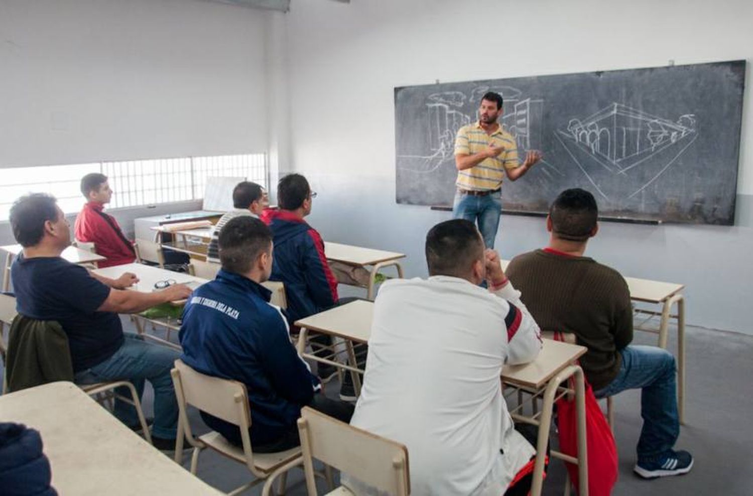 Aumentó en abril la matrícula de estudiantes en penales bonaerenses