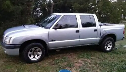 Le roban la camioneta a un trabajador rural de Orense