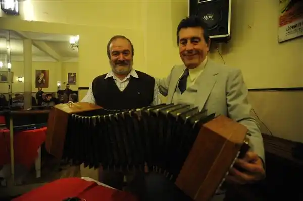 La Plata: Crean bandoneón electrónico único en el mundo