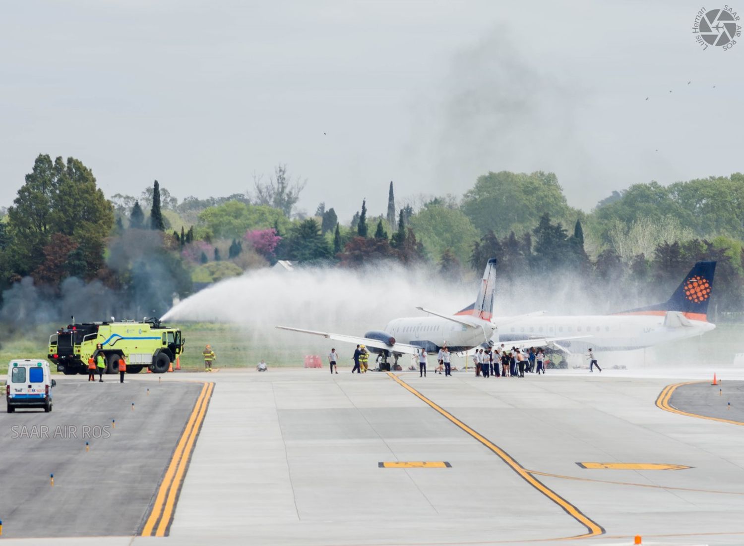 [Fotogalería] Postales de un simulacro de accidente aéreo en el aeropuerto de Rosario