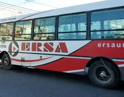 Un colectivero murió de un infarto mientras manejaba