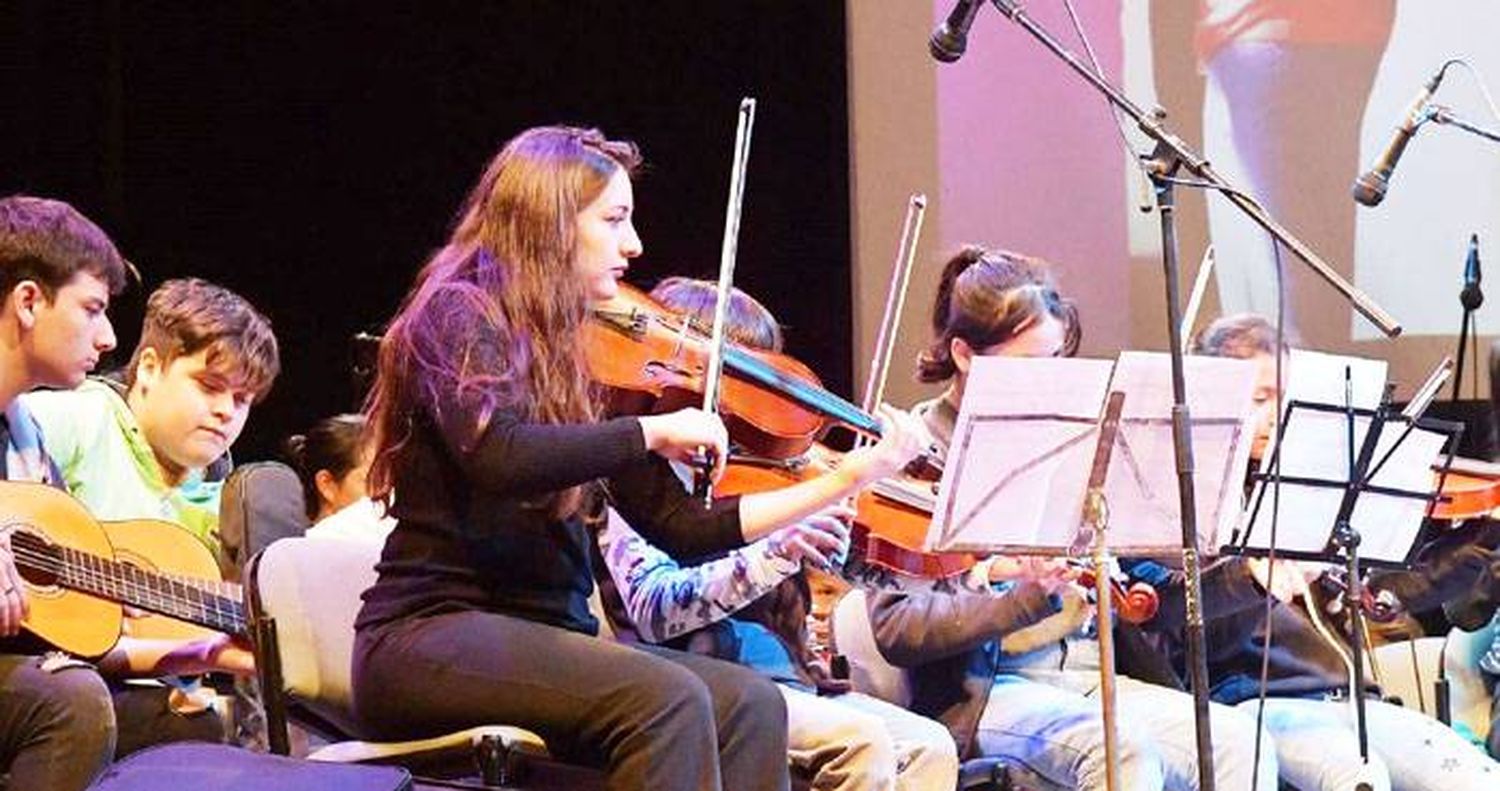 Jóvenes de Entre Ríos reciben becas para formación y perfeccionamiento musical