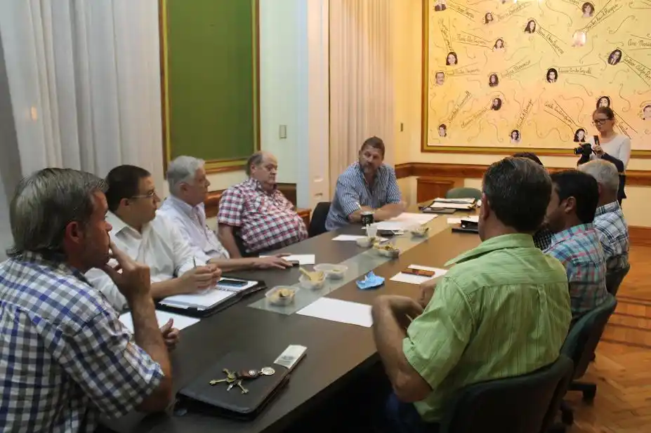 Viceintendentes justicialistas resolvieron acompañar la marcha al Puente