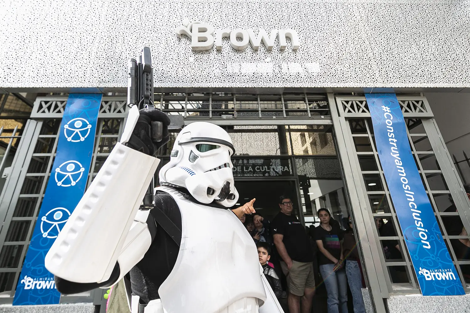 Almirante Brown: Nueva edición de "PAF Comics" con un especial de Star Wars