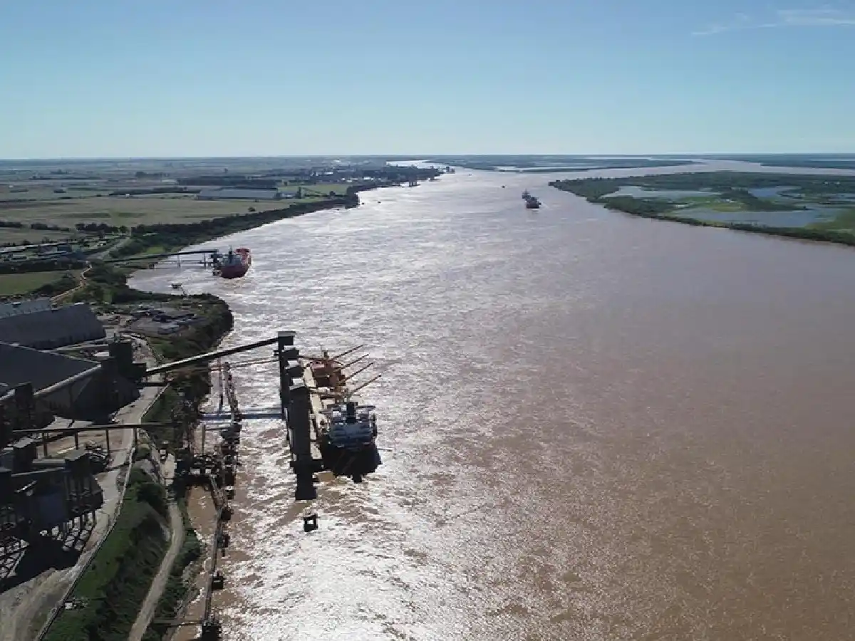 Comenzó la nueva concesión de la Hidrovía a cargo del Estado Nacional