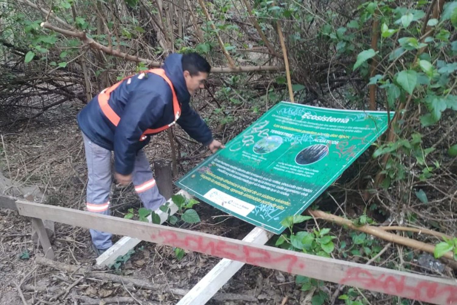 Vandalizaron el Bosquecito Besascia y desde el muncipio dicen que se "retrasan las obras de mejoras"