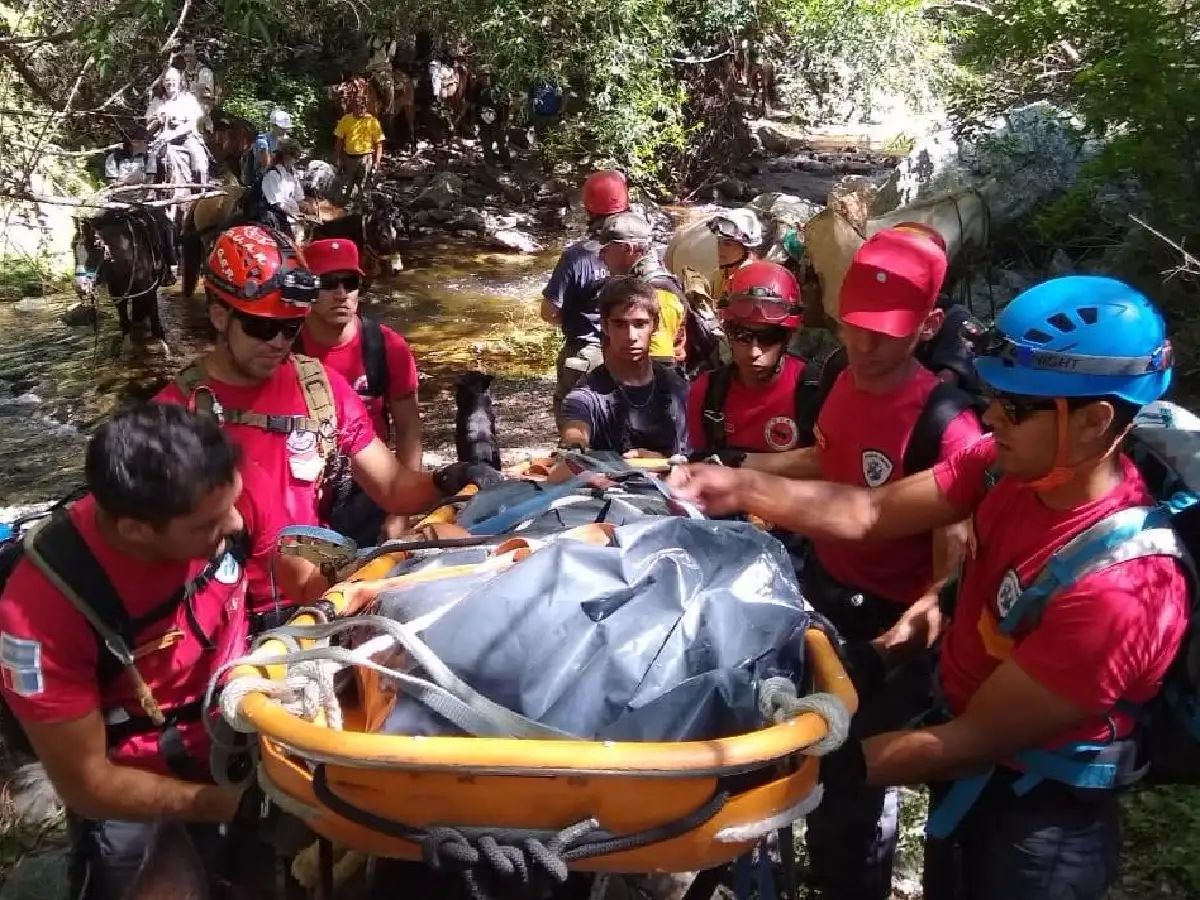  La mujer hallada en el cerro Uritorco habría muerto de causas naturales