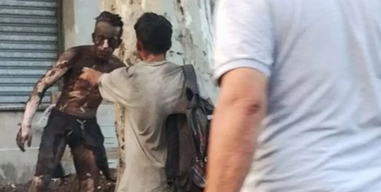 Quemado: el hombre fue internado en el Hospital de Emergencias Clemente Álvarez.