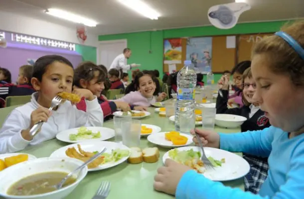 Buscan garantizar por ley el servicio a comedores escolares bonaerenses 