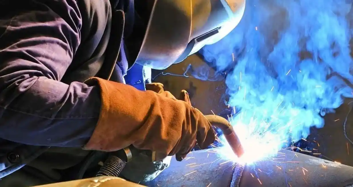 La metalmecánica prolongó su retroceso interanual por los últimos diecisiete meses.