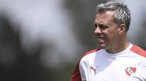 Lucas Pusineri: �SNo voy  a estar atado a poner  jugadores que no rinden⬝