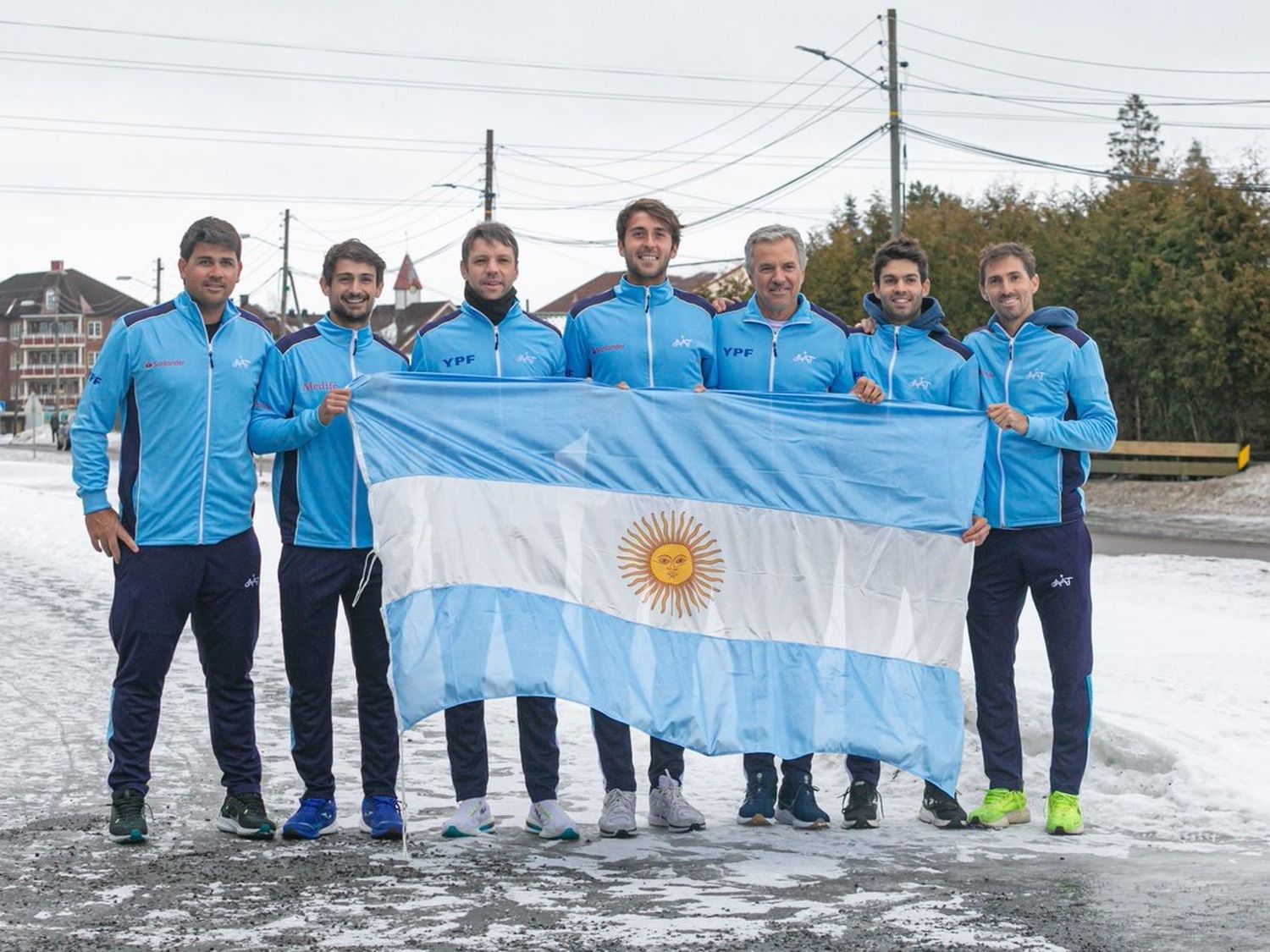 El equipo argentino en las calles de la fría Oslo.