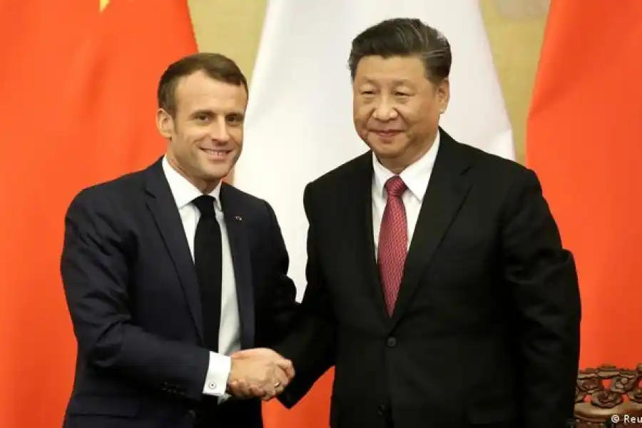 Con un fastuoso trato a Macron, Xi Jinping corteja a Francia para "contrarrestar" a Estados Unidos
