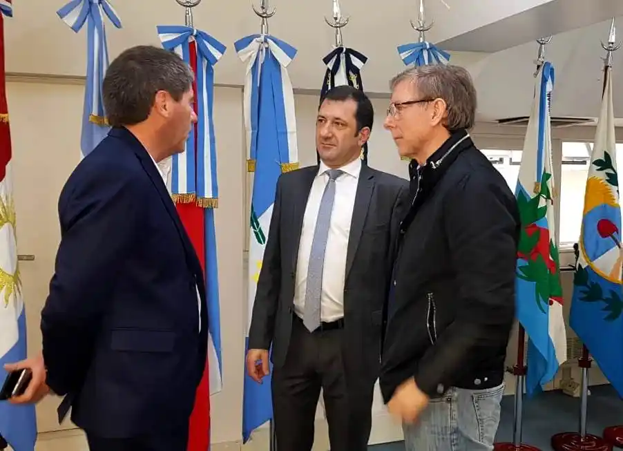 Kueider: "El gobierno nacional hace campaña con recursos de la provincias"